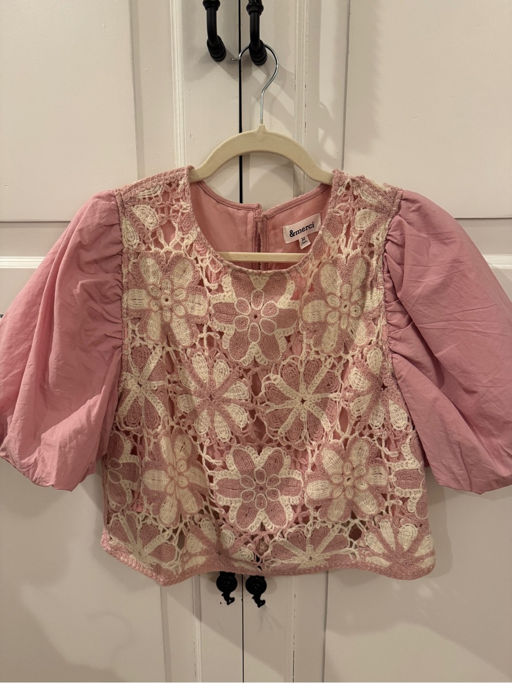 Merci Pink Crochet Floral Puff-Sleeve Blouse